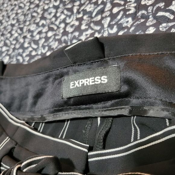 Express Striped Ankle High RiseâDress Pants - Picture 5 of 7